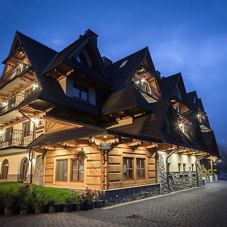 Pensjonat Dziubas: Ski & Thermal Spa Getaway Bialka Tatrzanska Exterior photo