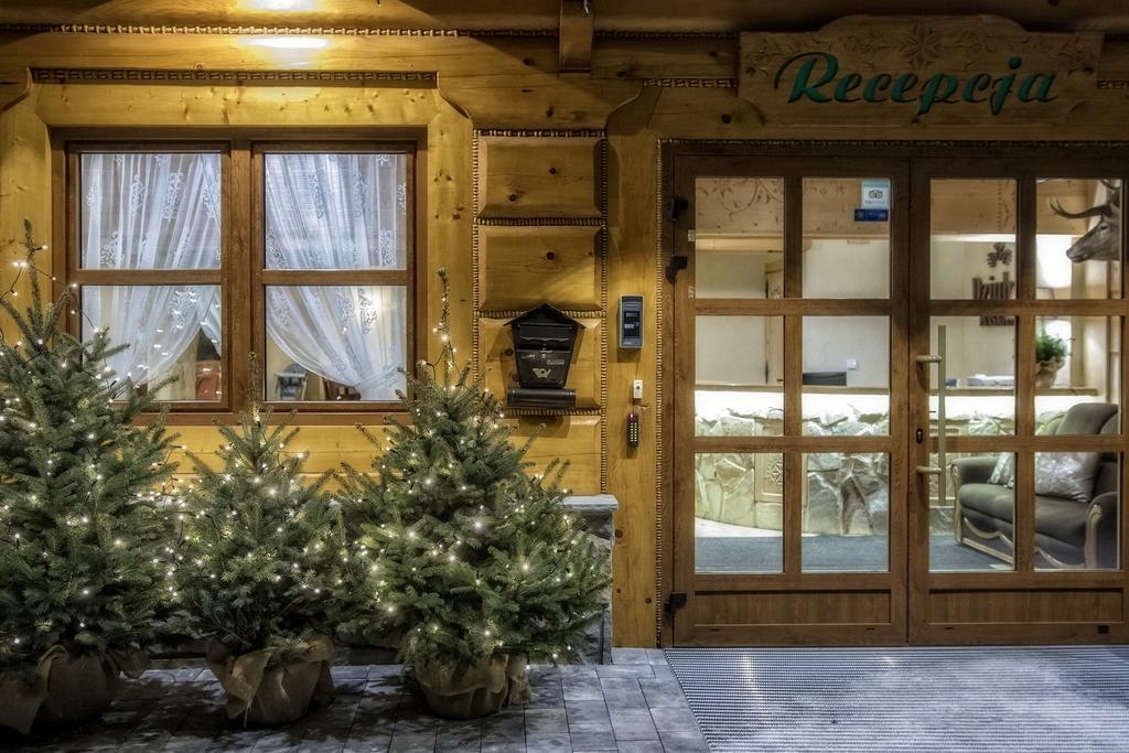 Pensjonat Dziubas: Ski & Thermal Spa Getaway Bialka Tatrzanska Exterior photo